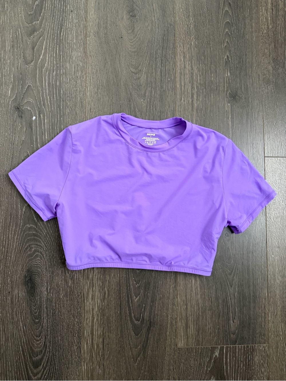 SKIMS Lavender Purple Short Sleeve Cropped Tee Stretch Activewear Y2K size M Top - Picture 2 of 6